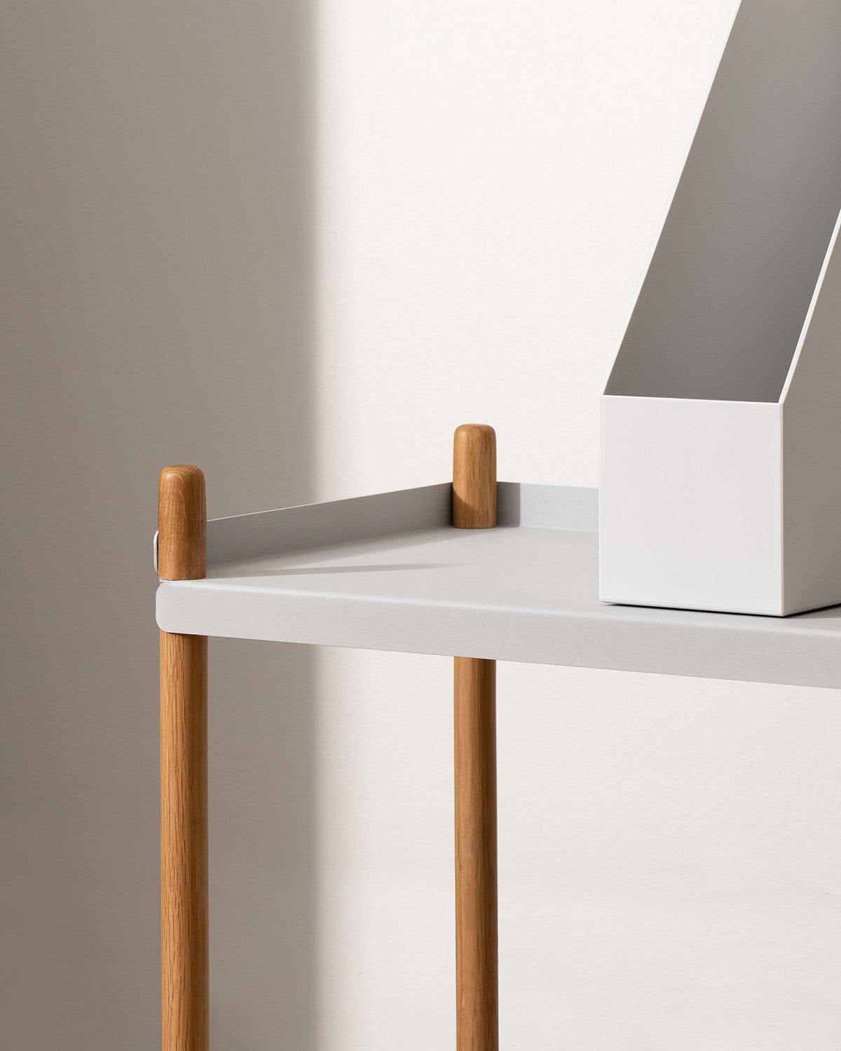 NINE - Bolt Shelving Unit