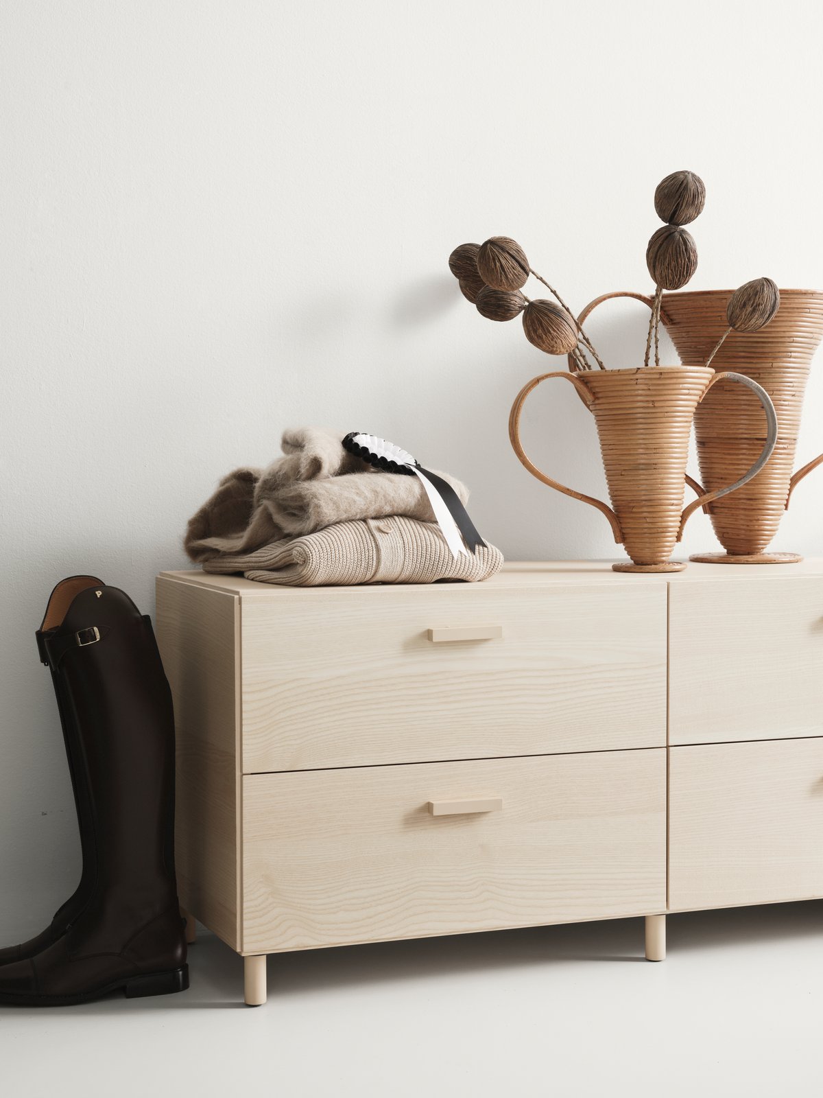 STRING - Relief Chest of Drawers, Low