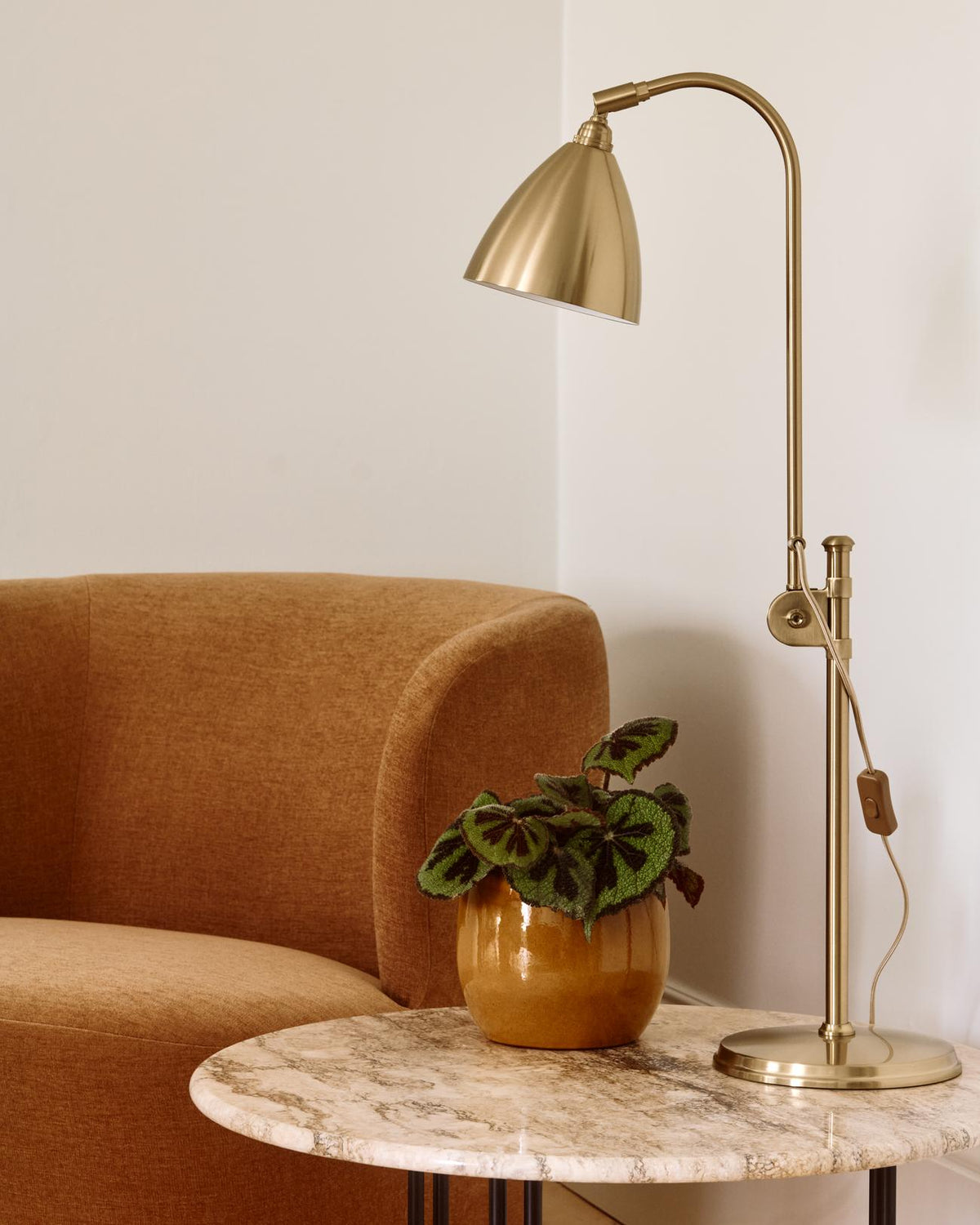 GUBI - Bestlite BL1 Bestlite Table Lamp
