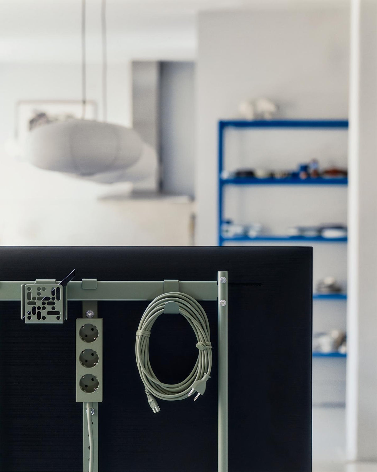 Pedestal - Hook Mount