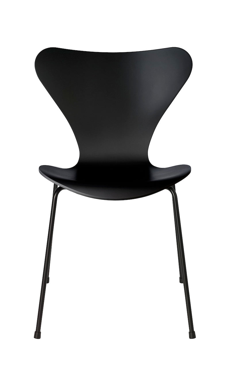 Fritz Hansen - Series 7 3107 Dining Chair - Lacquered Veneer