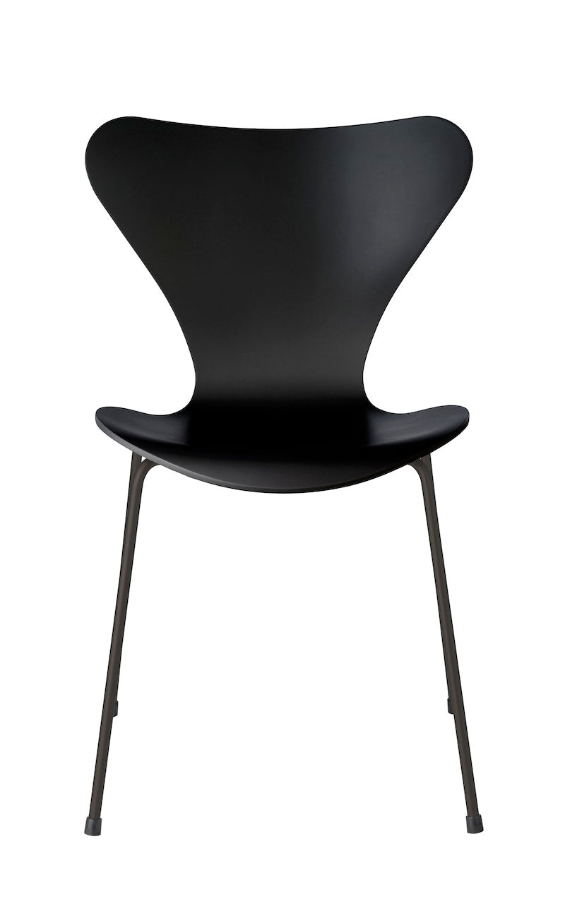 Fritz Hansen - Series 7 3107 Dining Chair - Lacquered Veneer