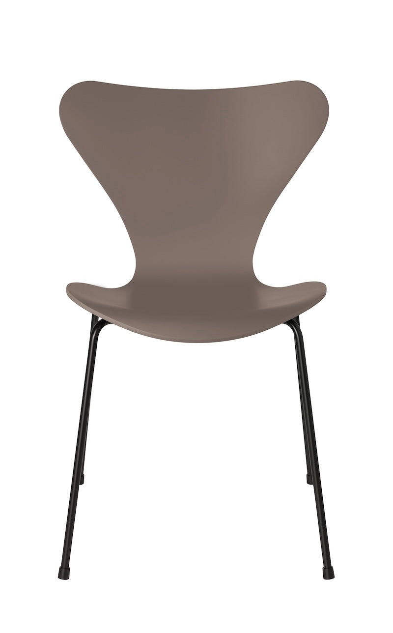 Fritz Hansen - Series 7 3107 Dining Chair - Lacquered Veneer