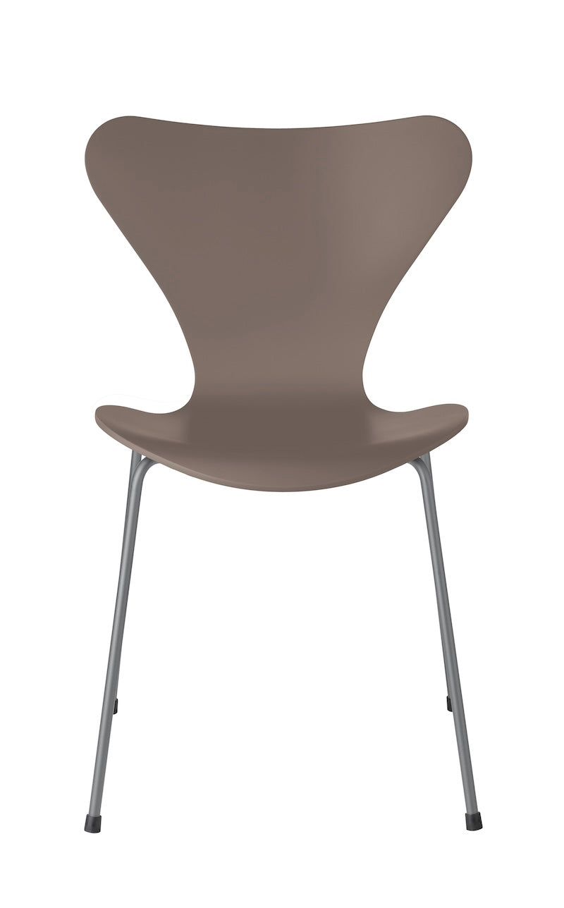 Fritz Hansen - Series 7 3107 Dining Chair - Lacquered Veneer