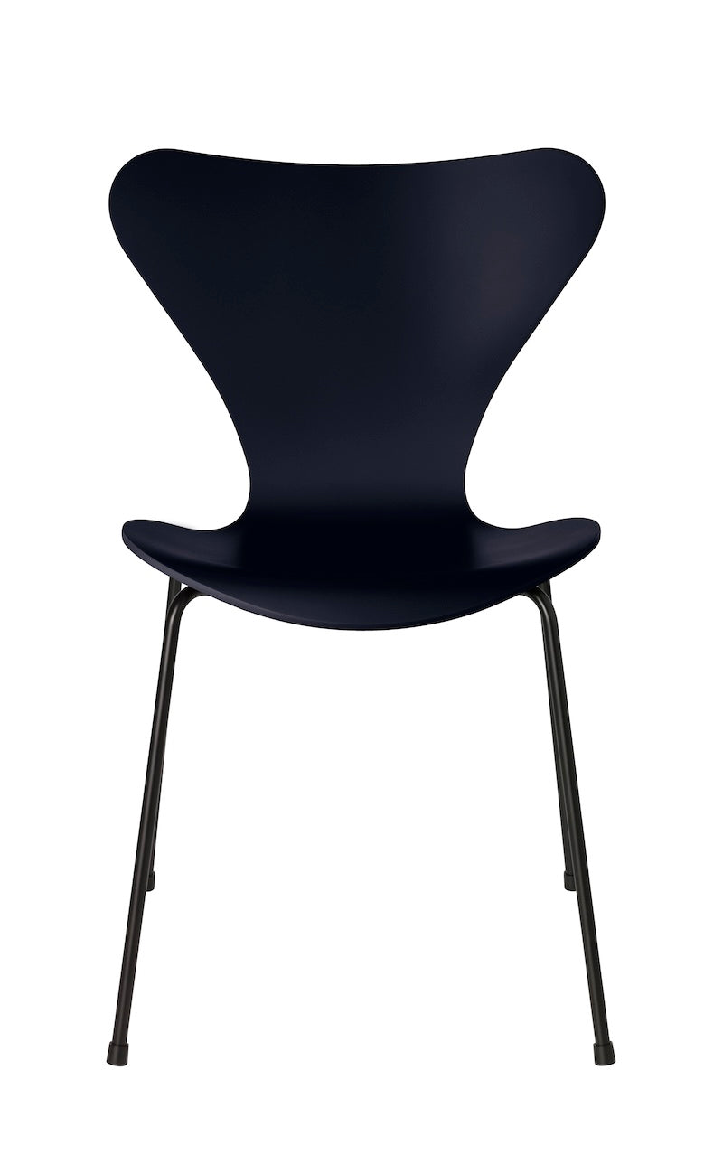 Fritz Hansen - Series 7 3107 Dining Chair - Lacquered Veneer