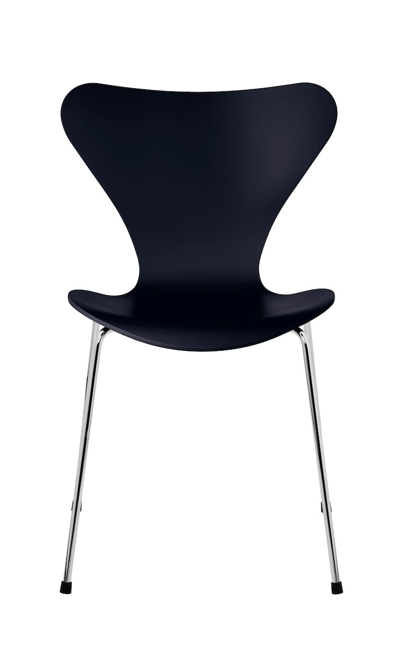 Fritz Hansen - Series 7 3107 Dining Chair - Lacquered Veneer