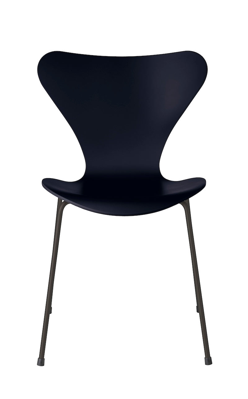 Fritz Hansen - Series 7 3107 Dining Chair - Lacquered Veneer