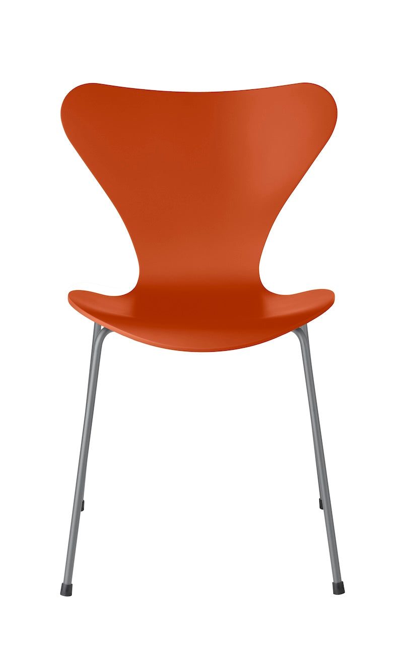 Fritz Hansen - Series 7 3107 Dining Chair - Lacquered Veneer