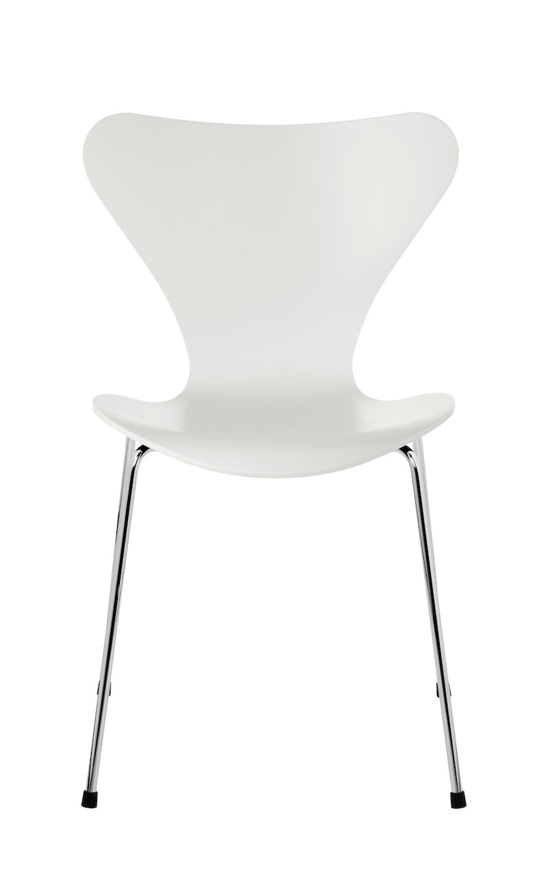 Fritz Hansen - Series 7 3107 Dining Chair - Lacquered Veneer