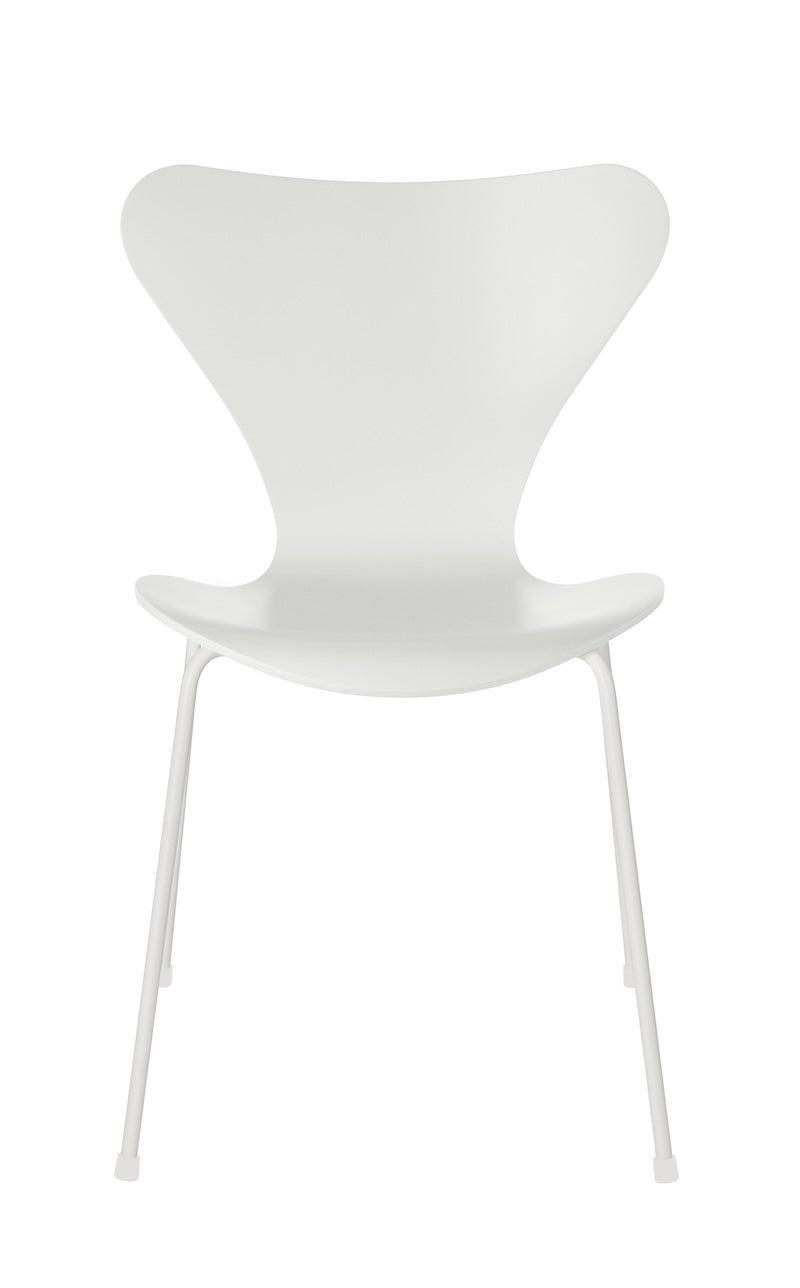 Fritz Hansen - Series 7 3107 Dining Chair - Lacquered Veneer