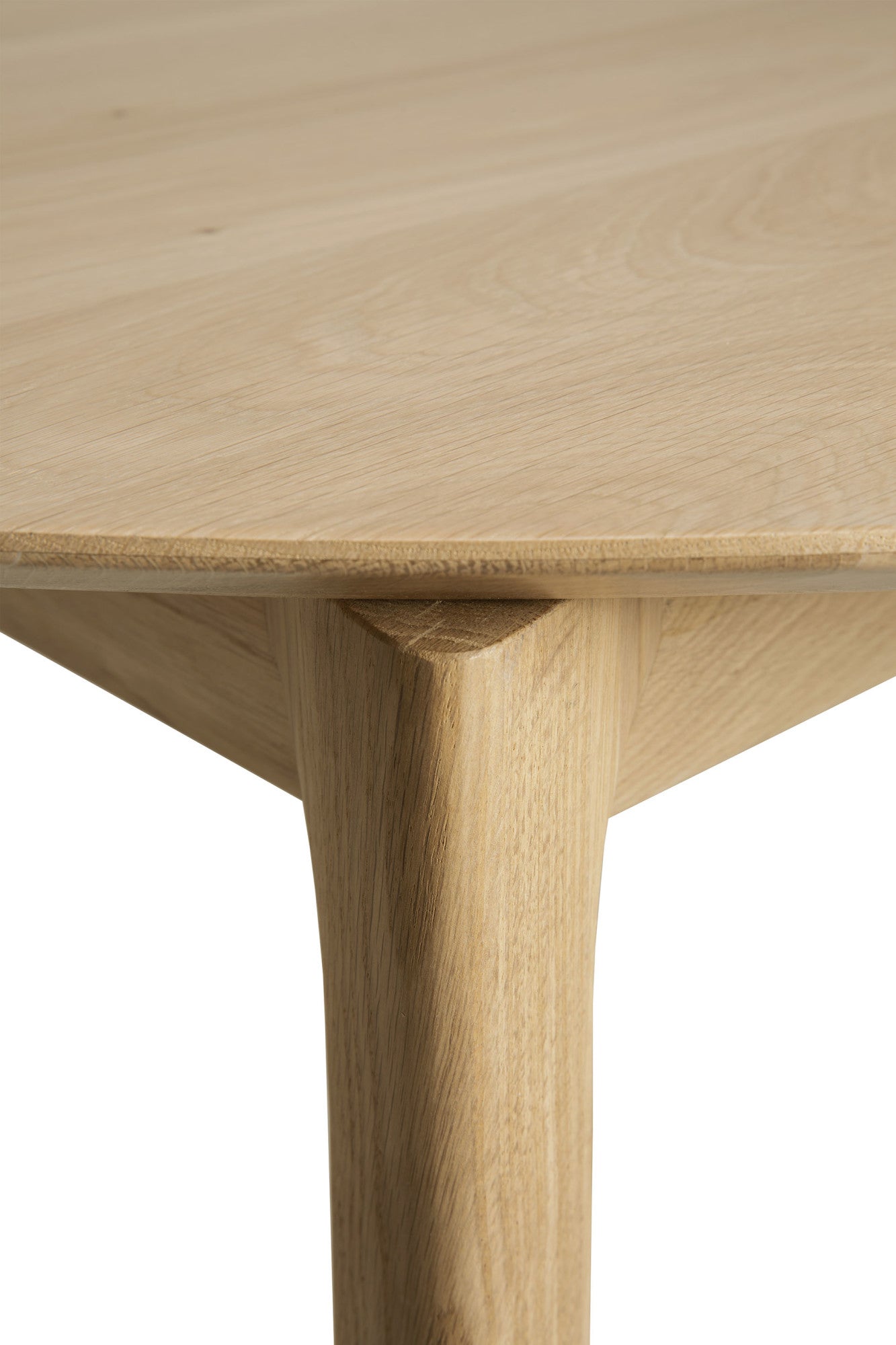 Solid oak round extending sales dining table