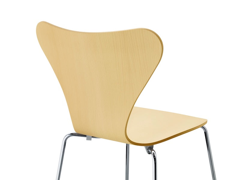 Fritz Hansen - Series 7 3107 Dining Chair - Clear Lacquered Veneer