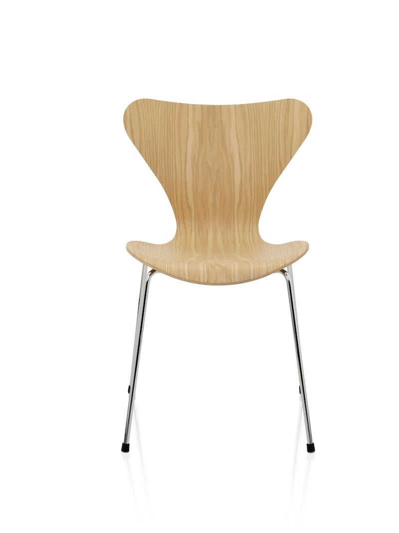 Fritz Hansen - Series 7 3107 Dining Chair - Clear Lacquered Veneer