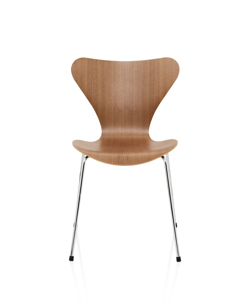 Fritz Hansen - Series 7 3107 Dining Chair - Clear Lacquered Veneer