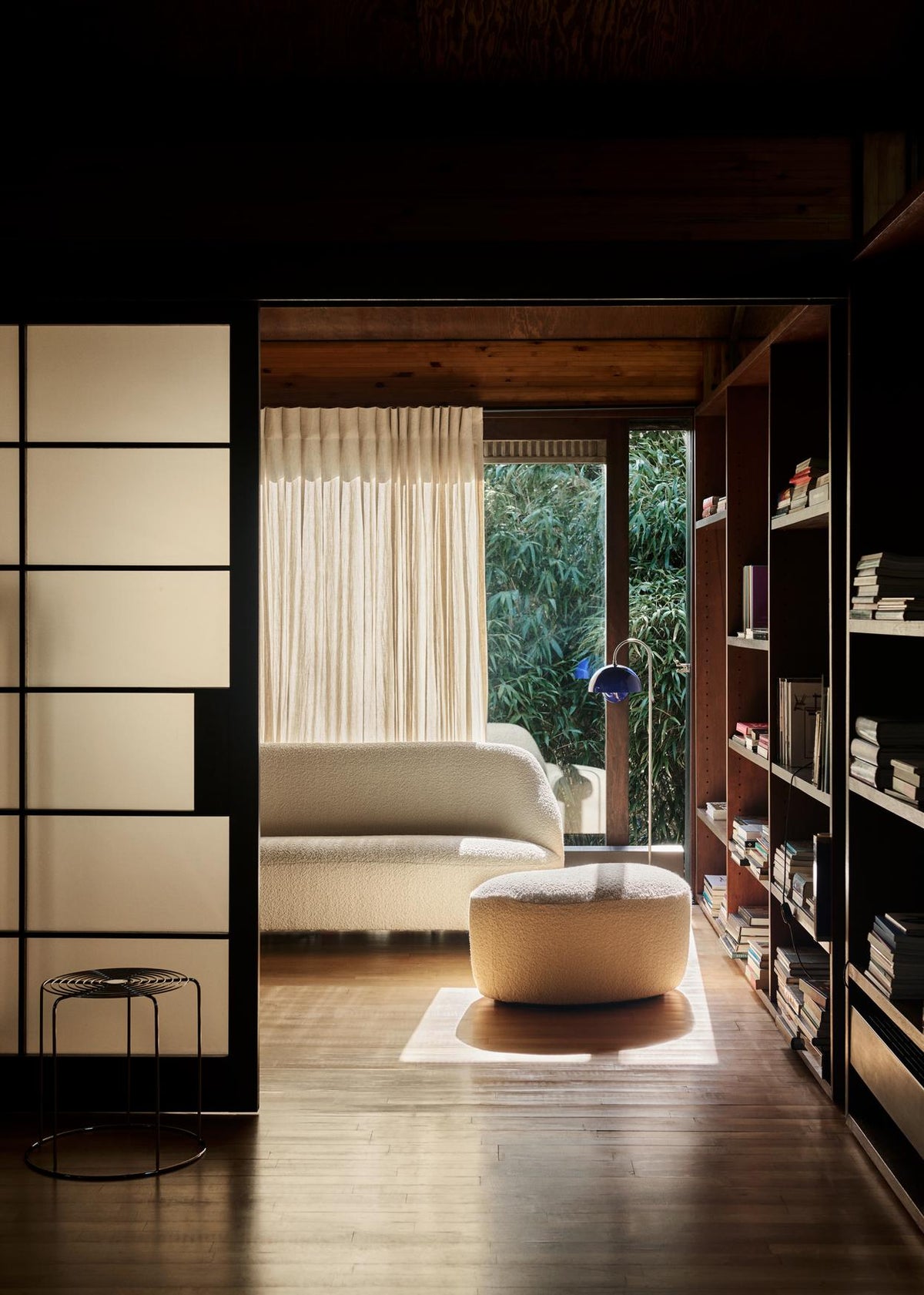 &amp;Tradition - Flowerpot Floor Lamp VP12