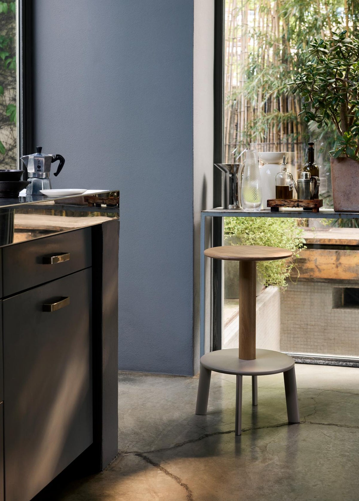 &amp;Tradition - Massif AV39 Counter Stool