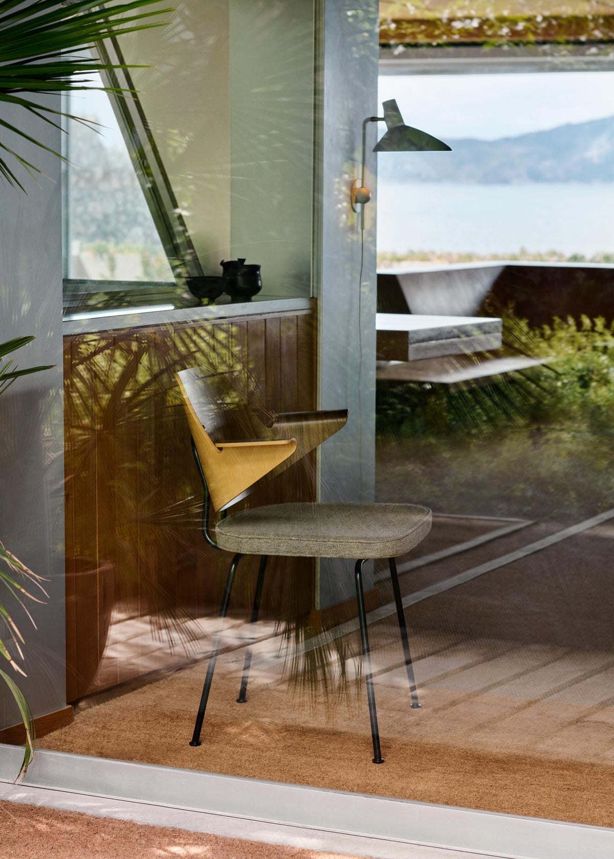 &amp;Tradition - Tripod Wall Lamp HM12