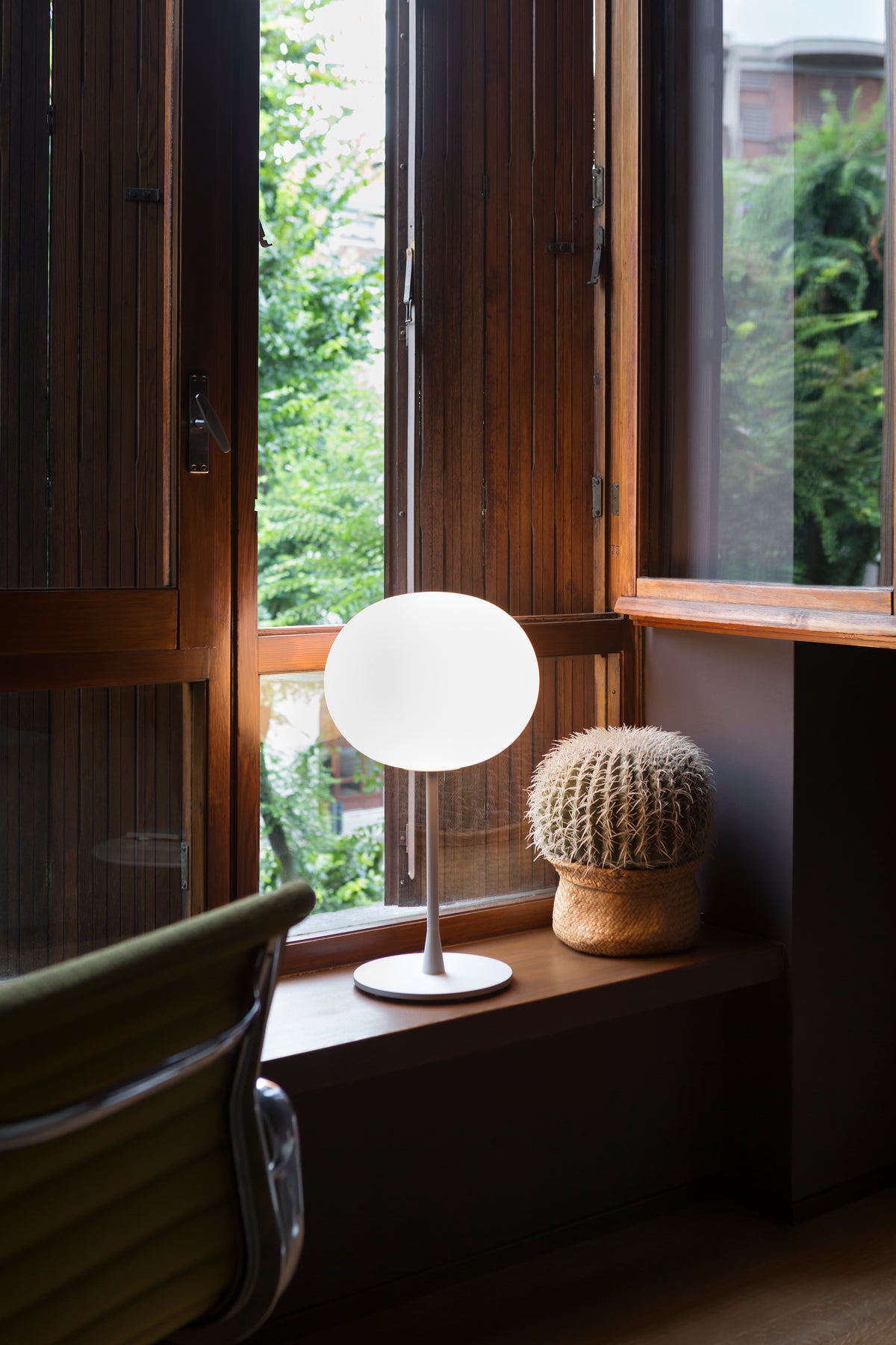 FLOS - Glo-Ball Table Lamp