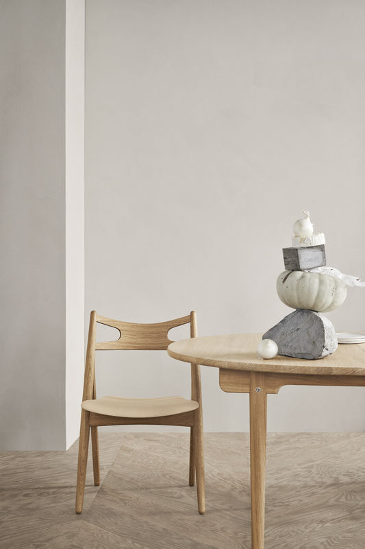 Carl Hansen &amp; Søn - CH29P Sawbuck Chair