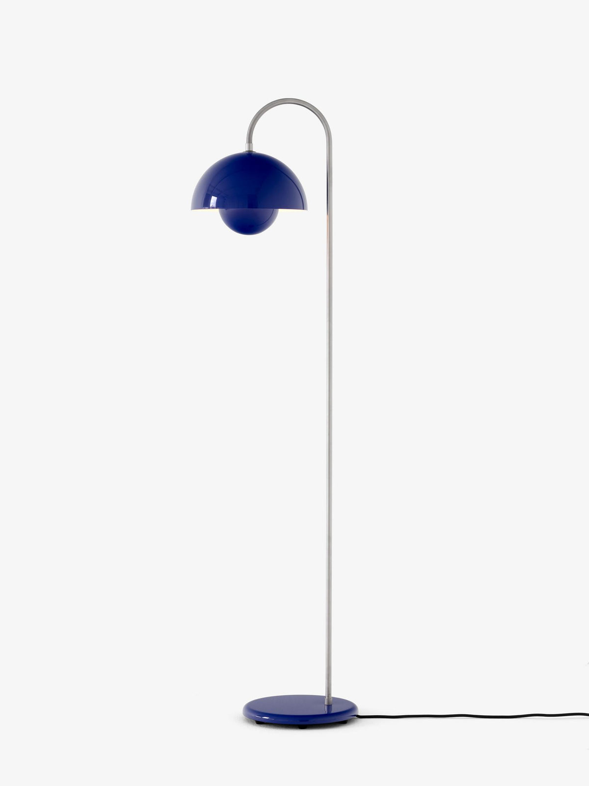 &amp;Tradition - Flowerpot Floor Lamp VP12