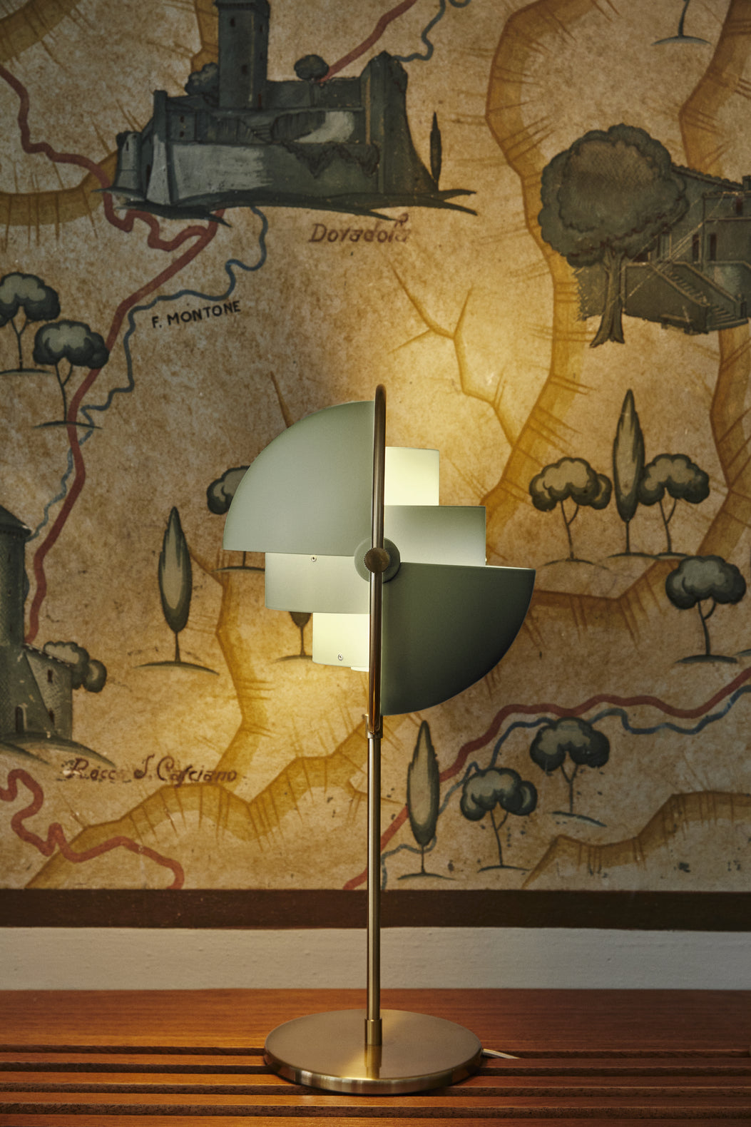 GUBI - Multi-Lite Table Lamp
