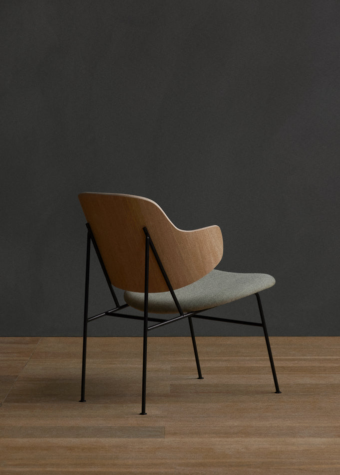 Audo Copenhagen - Penguin Lounge Chair - Upholstered Seat