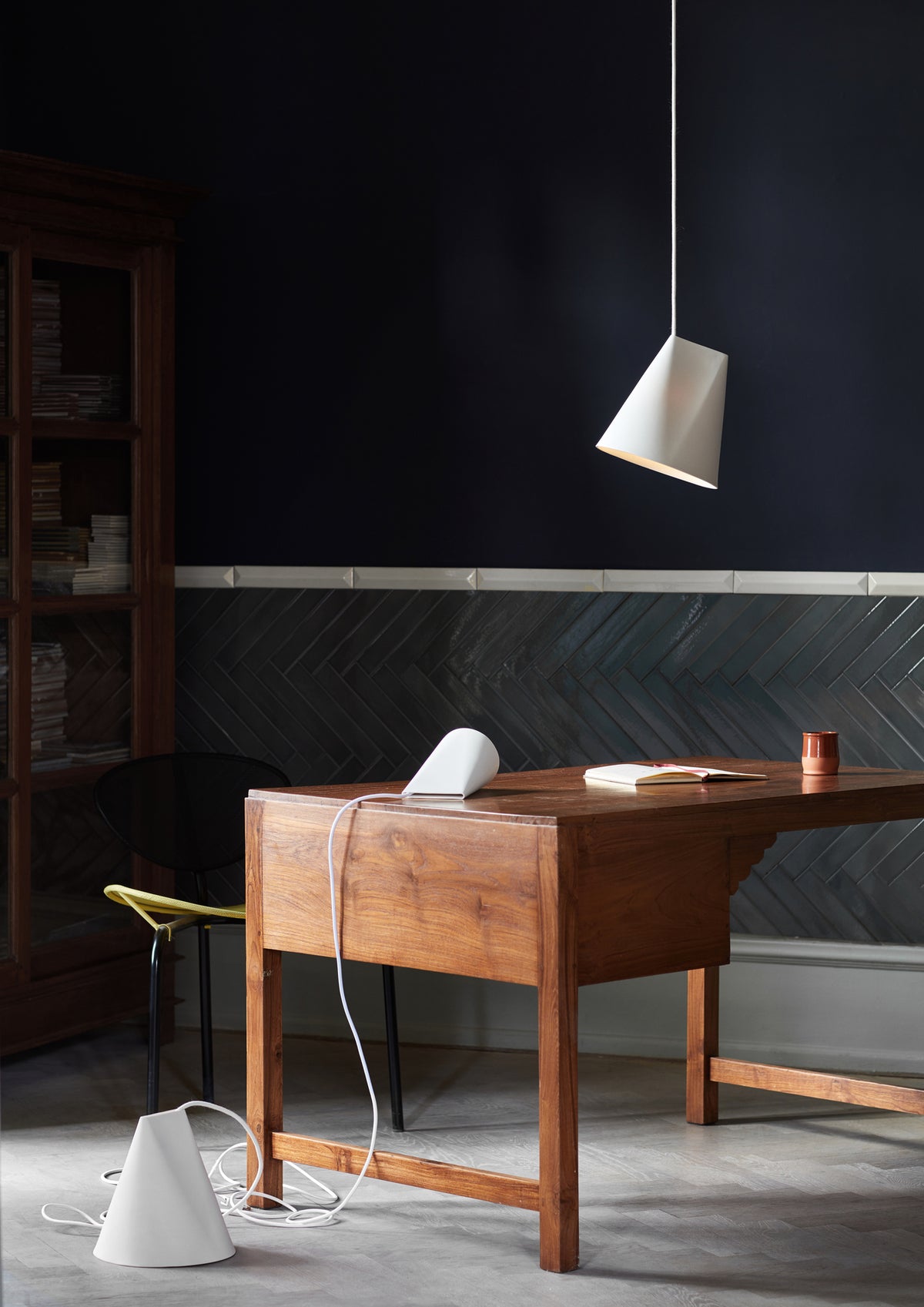 MOEBE - Ceramic Pendant - Wide