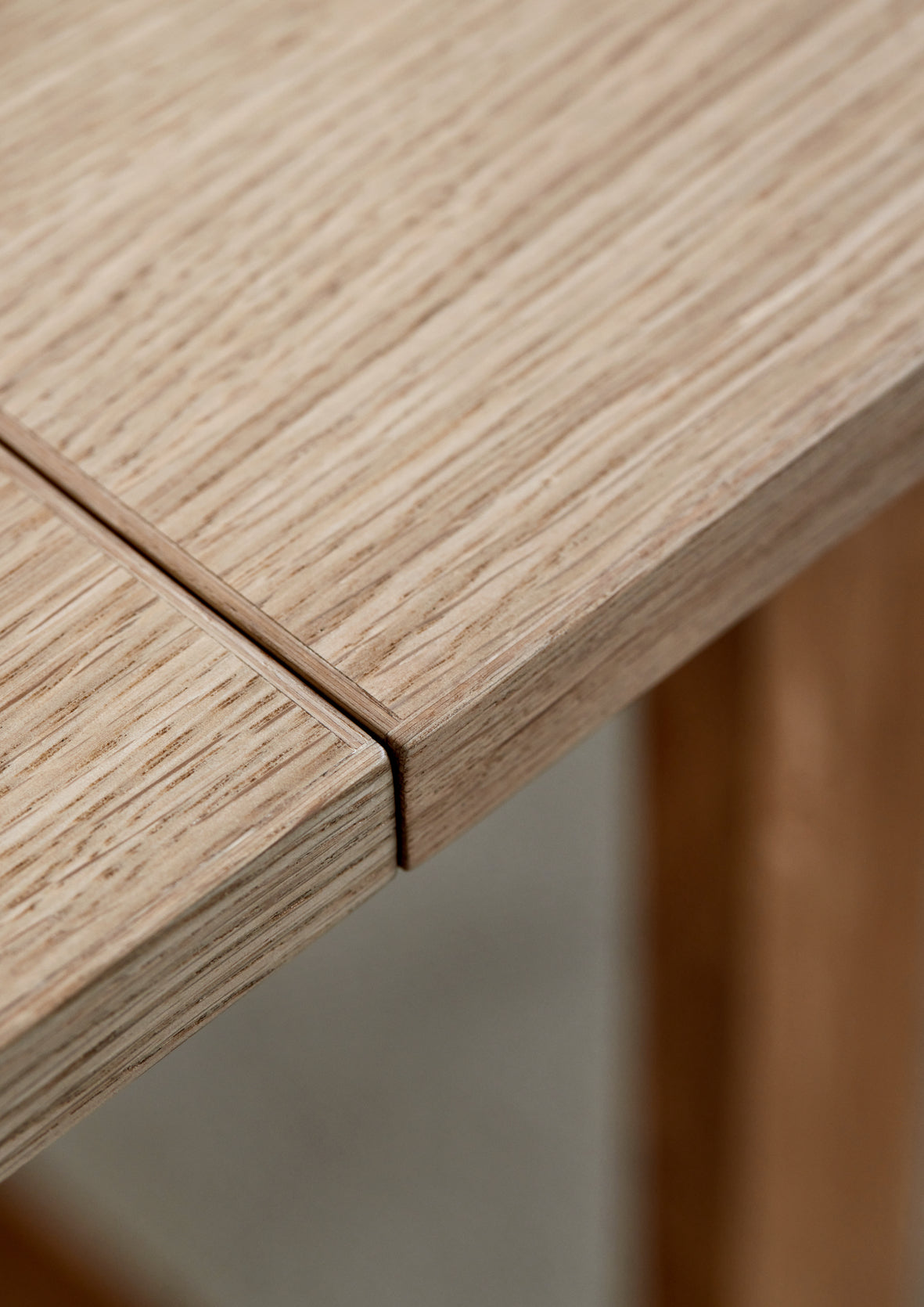 MOEBE - Rectangular Dining Table