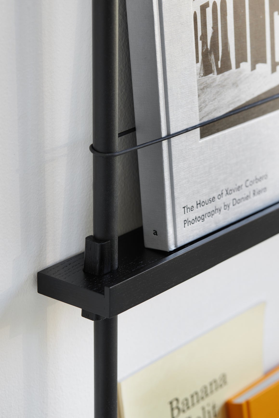 MOEBE - Magazine Shelving - MS.115.1