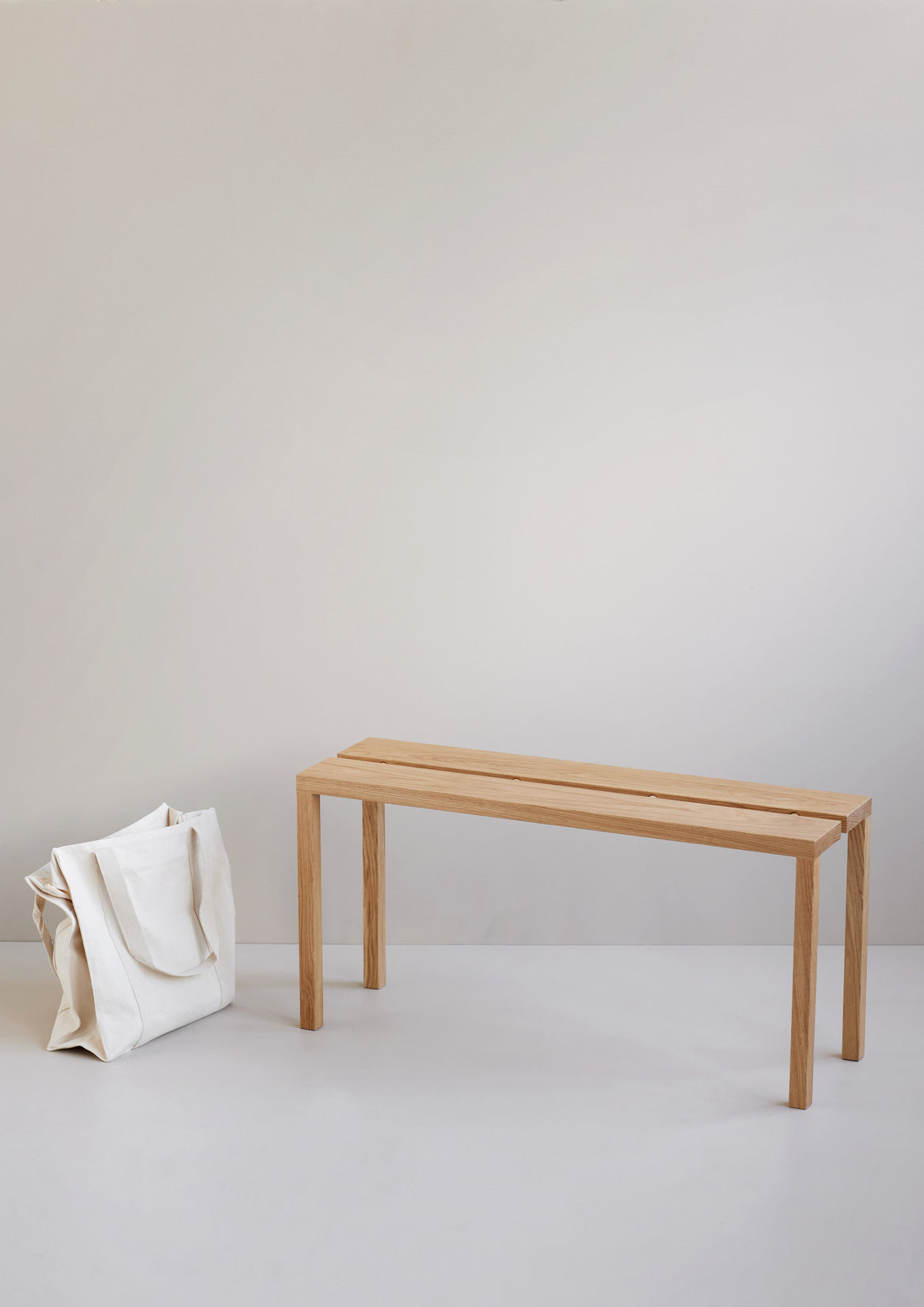 MOEBE - Peg Bench