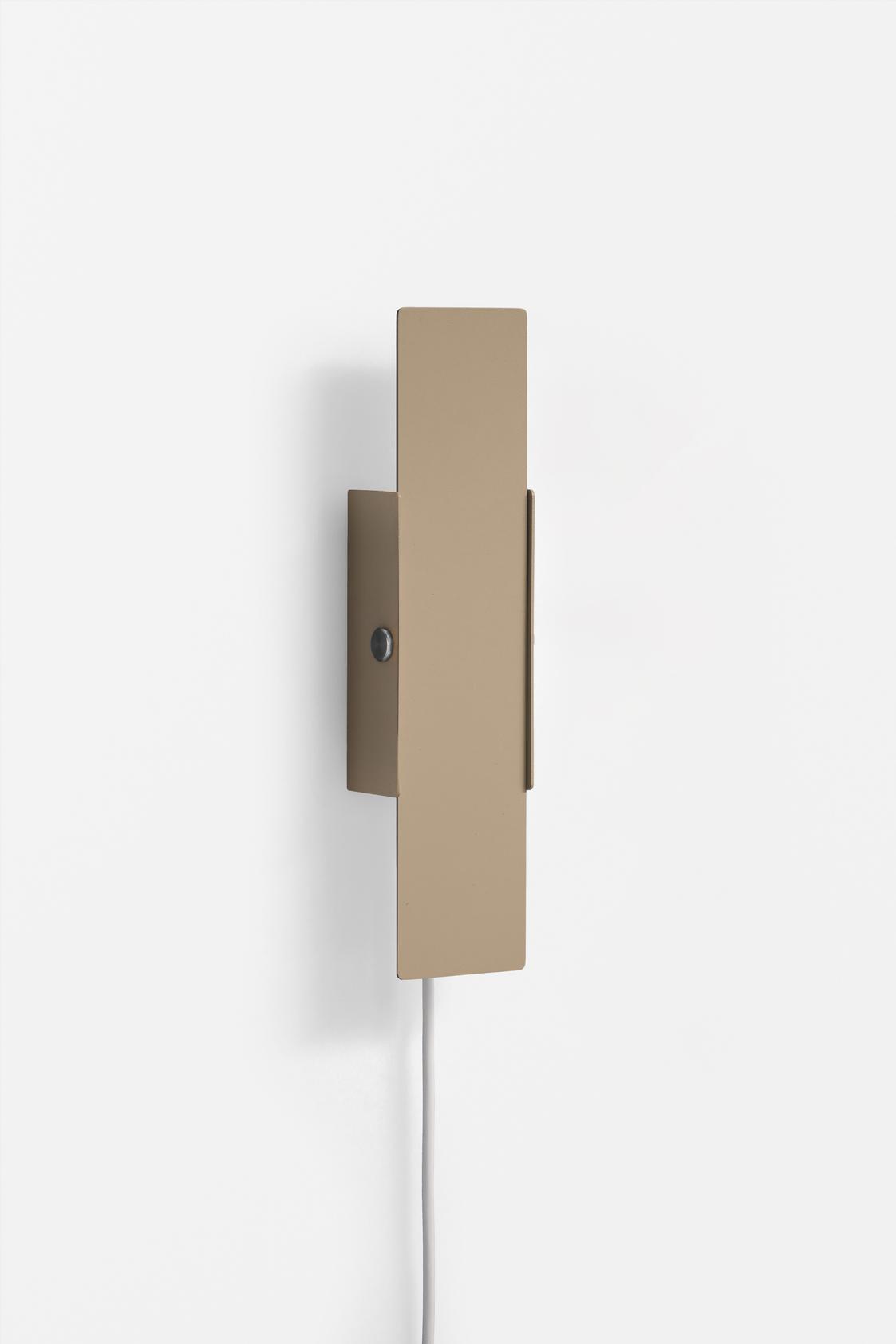 MOEBE - Pivoting Wall Lamp