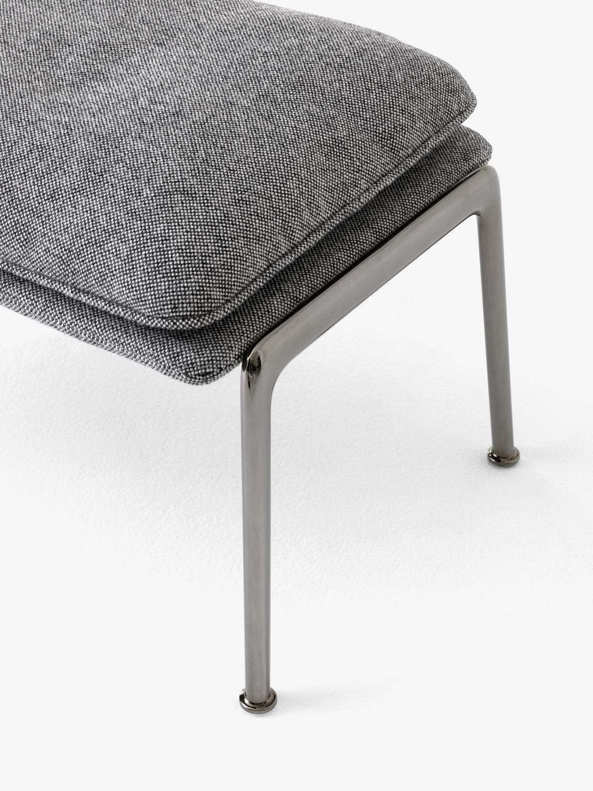 &amp;Tradition - Muno Footstool LN20