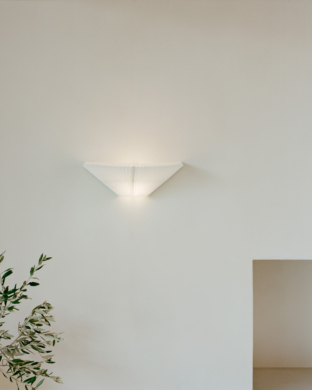 New Works - Nebra Wall Lamp