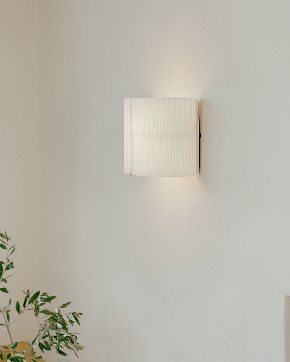 New Works - Nebra Wall Lamp