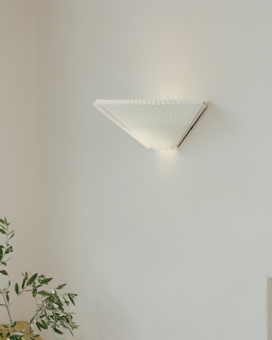 New Works - Nebra Wall Lamp