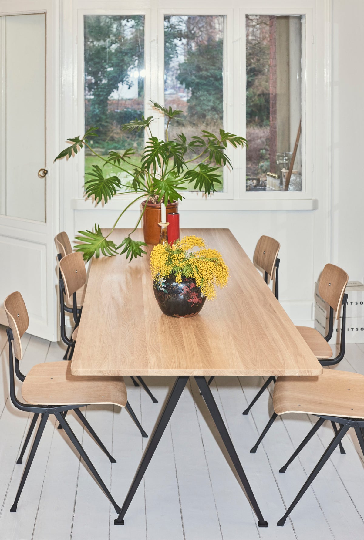 HAY - Pyramid Table 02