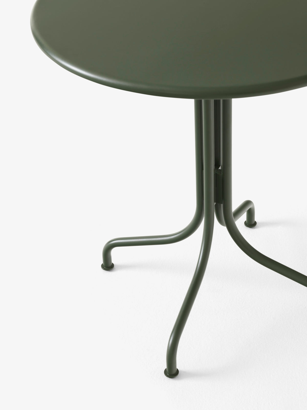 &amp;Tradition - Thorvald Café Table Round SC96, Ø70