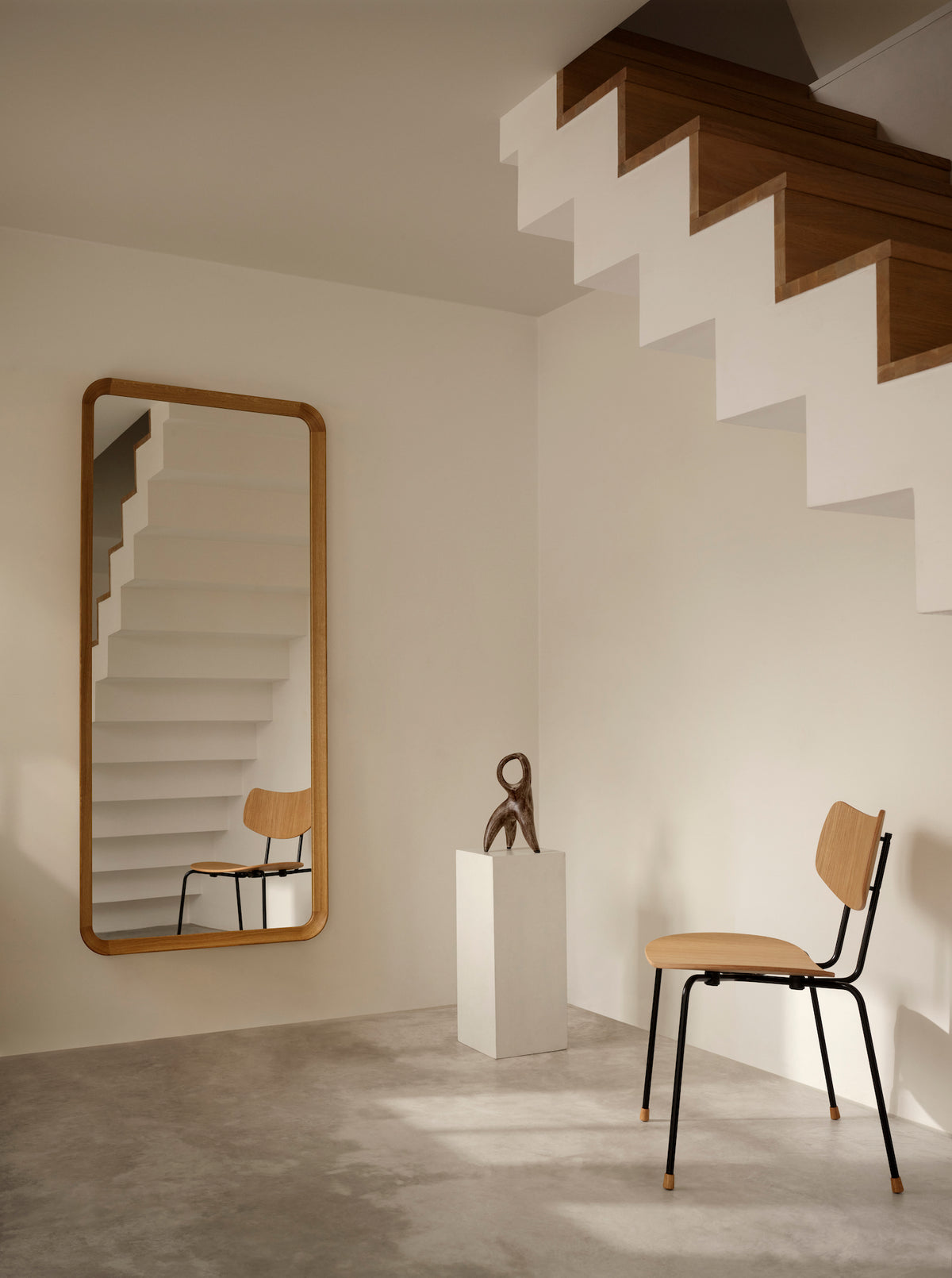 Carl Hansen &amp; Son - VLA62 | Radio House Mirror