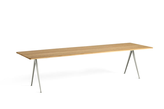 HAY - Pyramid Table 02