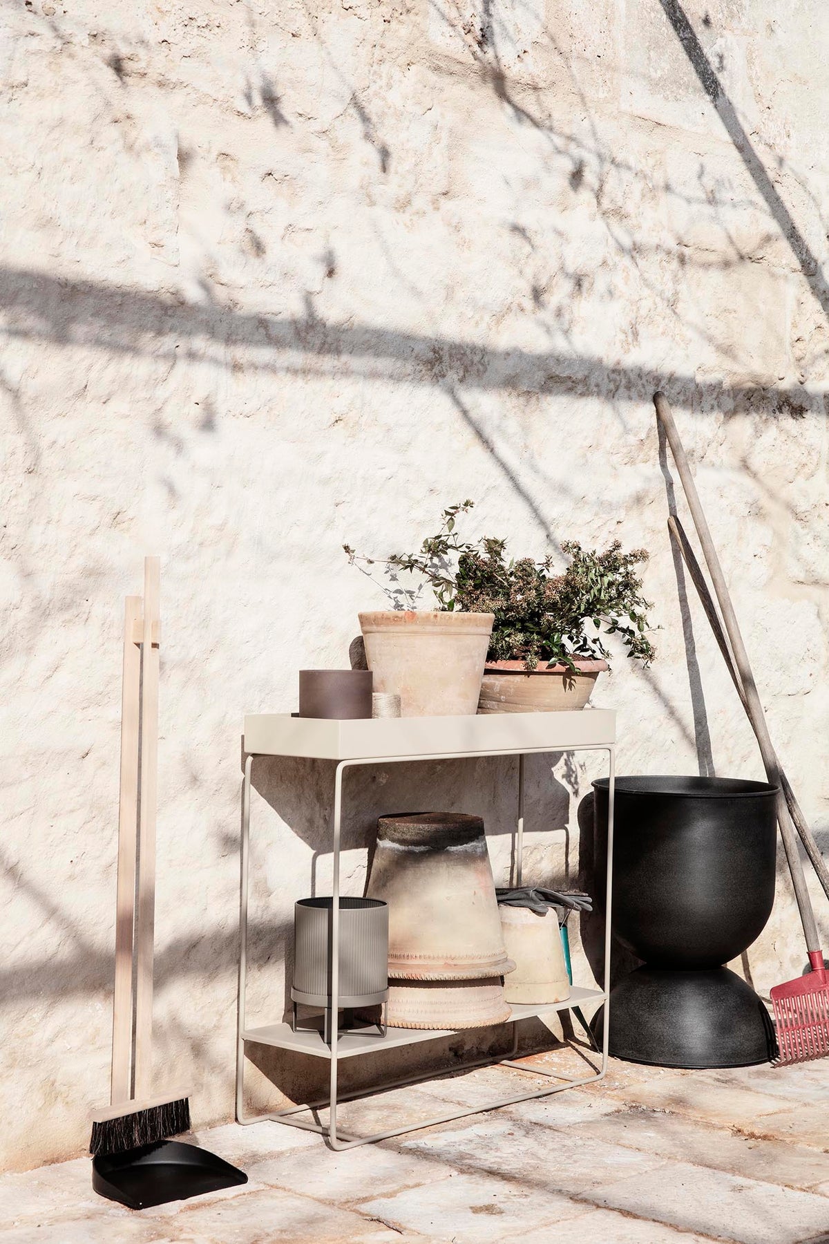 Ferm Living - Hourglass Pot