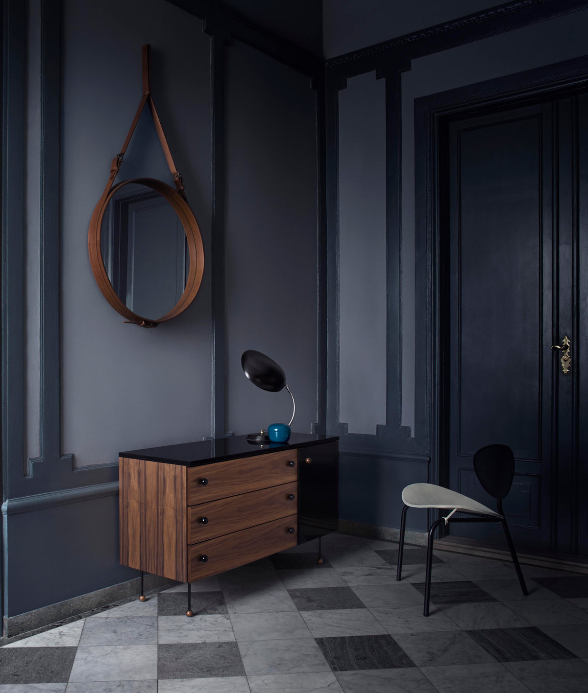 GUBI - Cobra Table Lamp