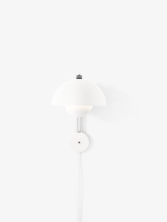 &amp;Tradition - Flowerpot Wall Lamp VP8