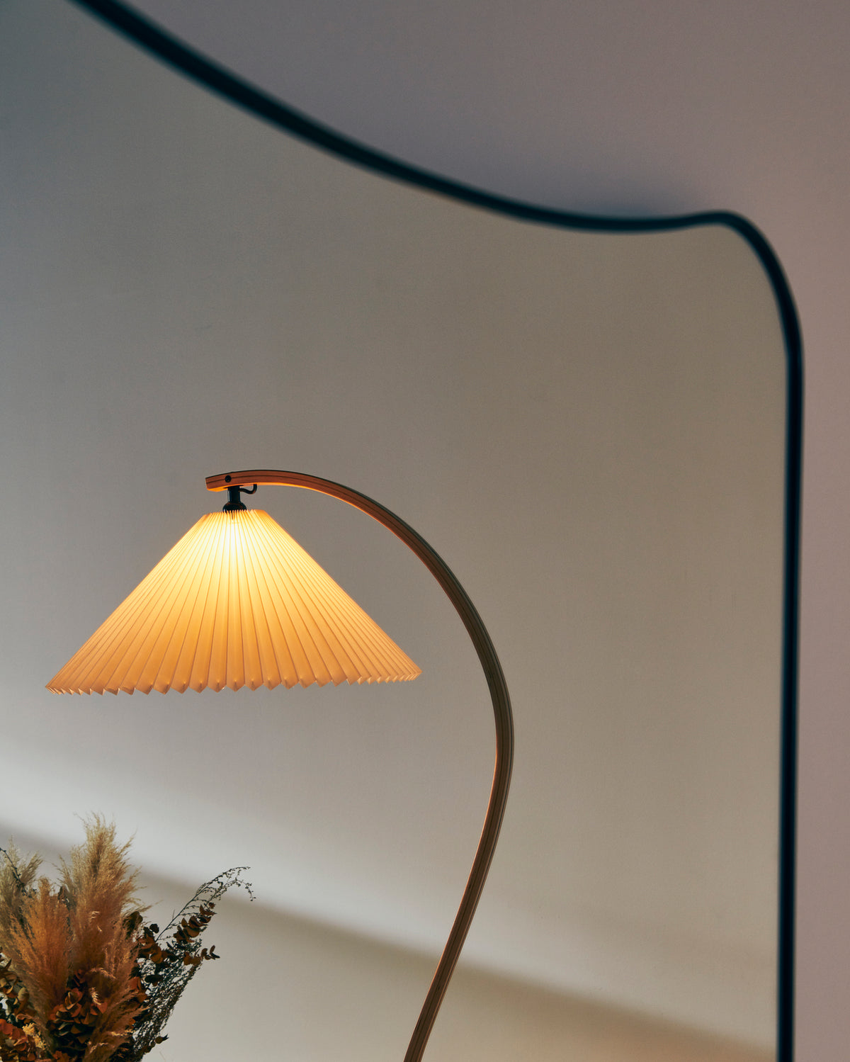 GUBI - Timberline Floor Lamp