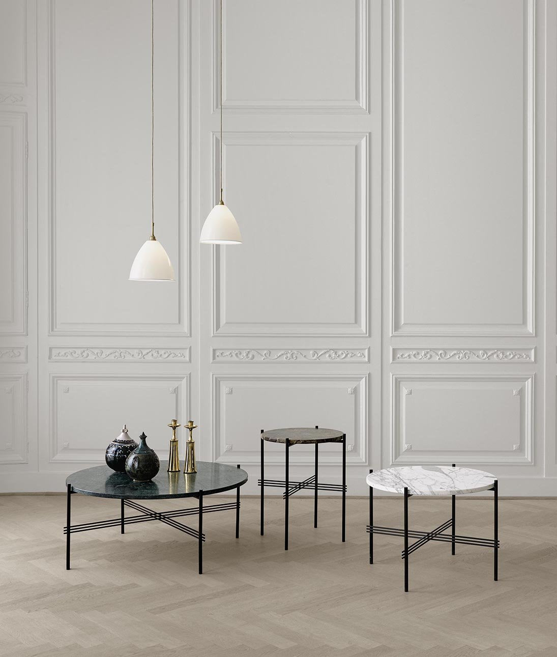 GUBI - TS Side Table - Black