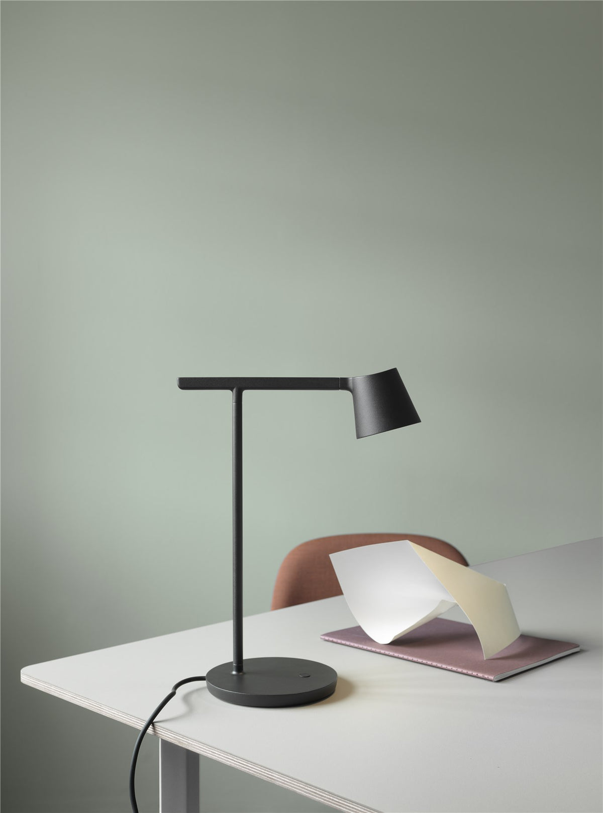 Muuto - Tip Table Lamp