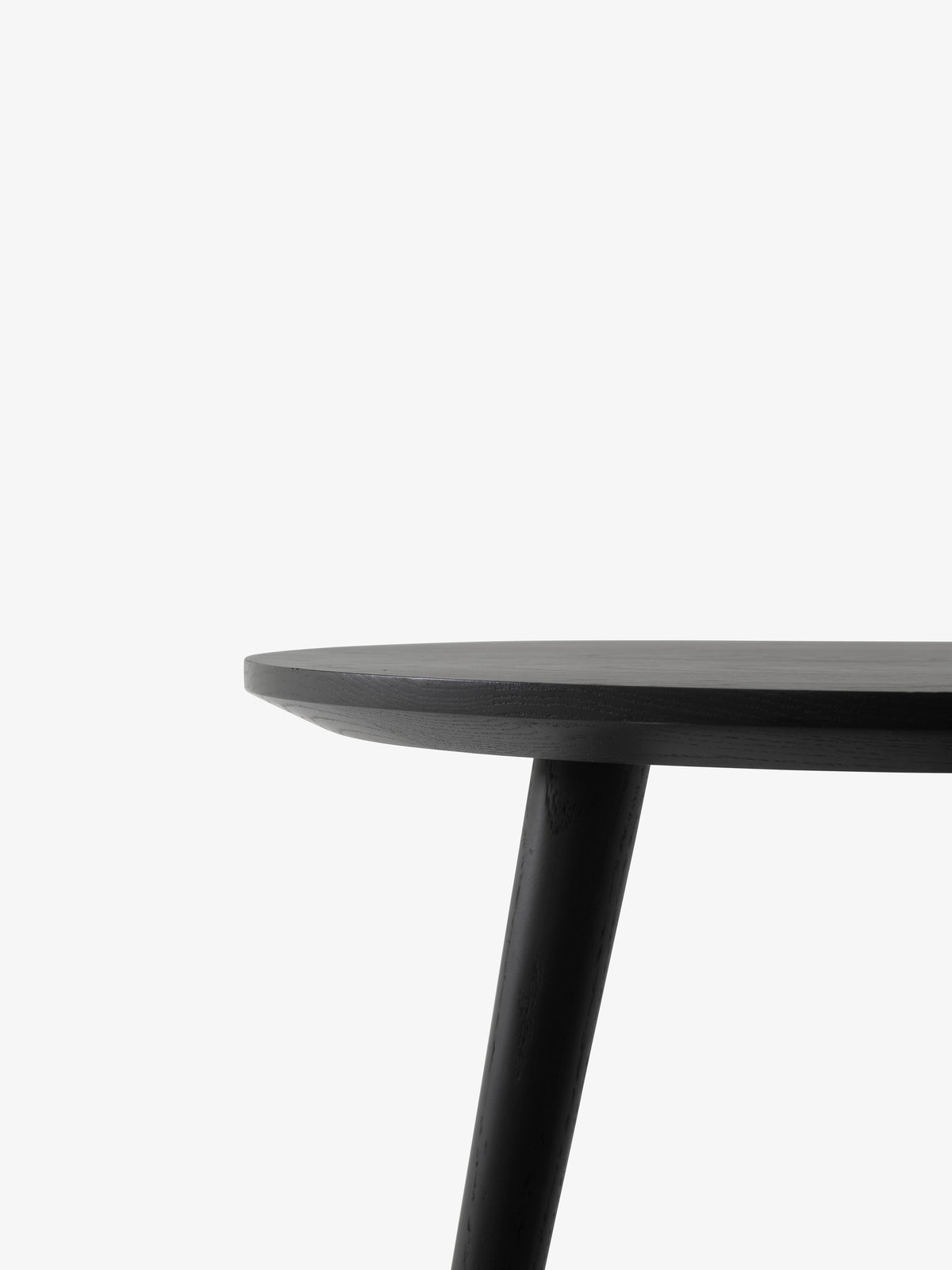 &amp;Tradition - In Between Table - Round Dining Table