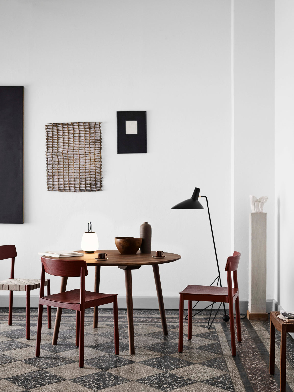 &amp;Tradition - In Between Table - Round Dining Table